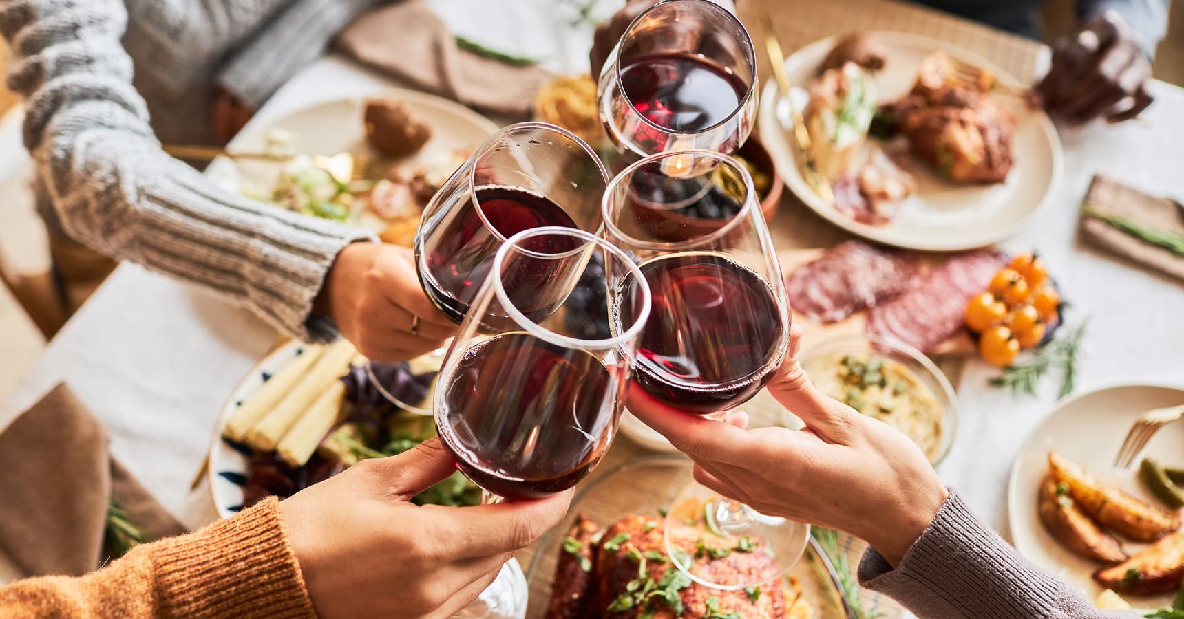 An image to represent a festive occasion and how myBMI can support your weight loss throughout.